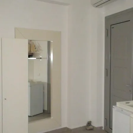 Center House * Kassandra